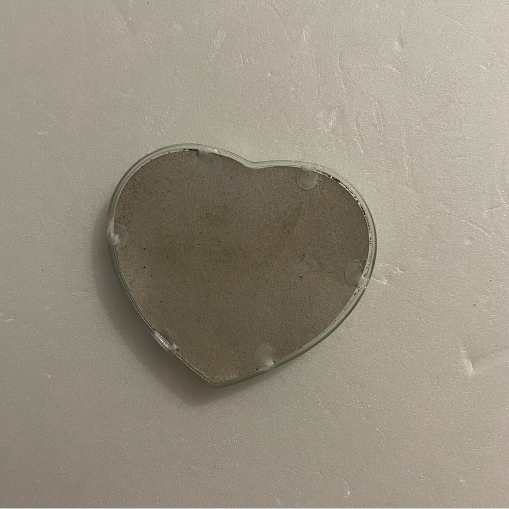 Small Vintage Green Heart Maze - Picture 2 of 5